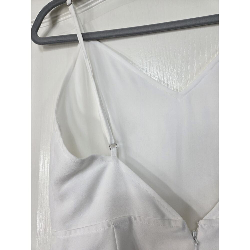 Avec Les Filles White Fitted Wide Leg V-Neck Cropped One-Piece Jumpsuit, Size 2 - Picture 13 of 16